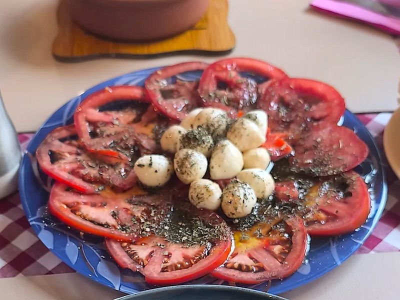 Salad served at Bistro Kašika Viljuška Nož Sarajevo
